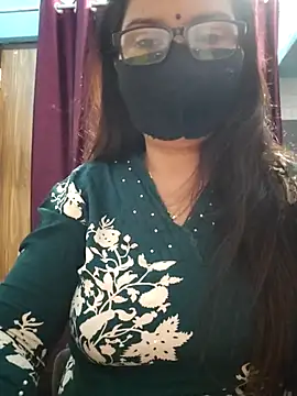 Aishwaryaa 69 online show from September 18, 2025, 9:01 am