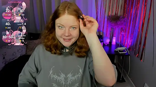 Snapshot of Cassie_xKiss chatting on February 17, 2026, 8:50 pm Cassie xKiss online show from February 17, 2026, 8:50 pm