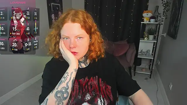 Snapshot of Cassie_xKiss chatting on September 17, 2025, 8:33 pm Cassie xKiss online show from September 17, 2025, 8:33 pm