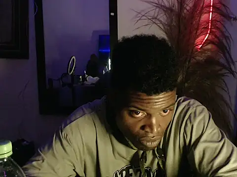 elnigga21 online show from April 12, 2026, 3:43 am