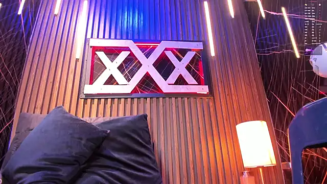 Kloe Suarez  online show from March 17, 2025, 4:08 am