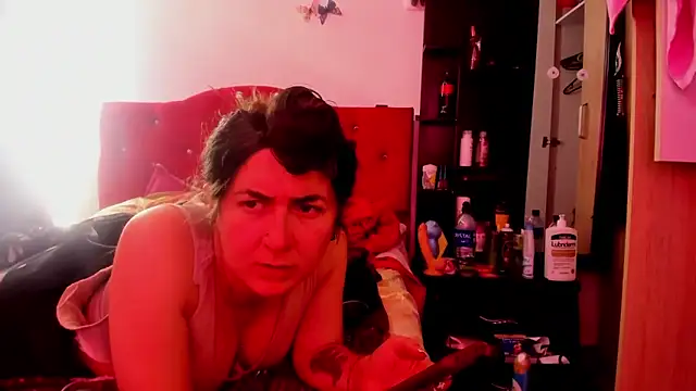 Sweet-Suck69 online show from November 18, 2025, 4:21 pm