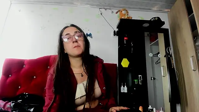 Snapshot of Sweet-Suck69 chatting on December 22, 2025, 9:04 pm Sweet-Suck69 online show from December 22, 2025, 9:04 pm