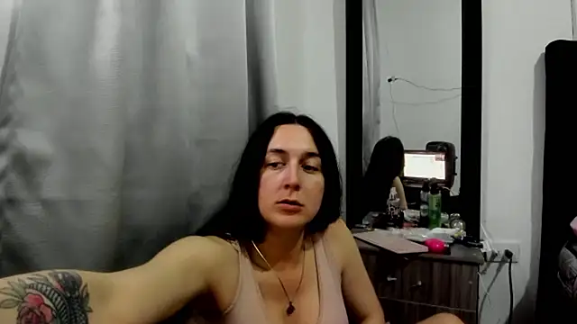 Sweet-Suck69 online show from March 6, 2026, 10:27 pm