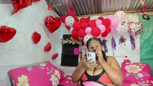 2020vanessapalecia online show from September 17, 2025, 8:55 pm