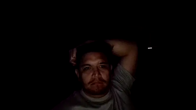 Snapshot of Rogerpere chatting on December 19, 2025, 11:40 pm Rogerpere online show from December 19, 2025, 11:40 pm