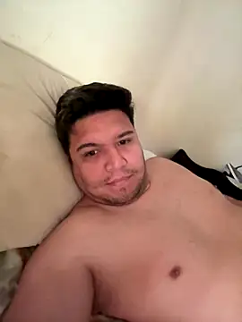 Snapshot of Rogerpere chatting on October 7, 2025, 8:26 am Rogerpere online show from October 7, 2025, 8:26 am