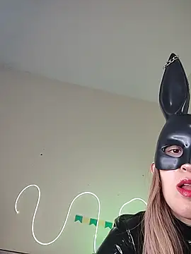 Snapshot of Bunny_Sexyy chatting on June 18, 2026, 8:02 am Bunny Sexyy online show from June 18, 2026, 8:02 am