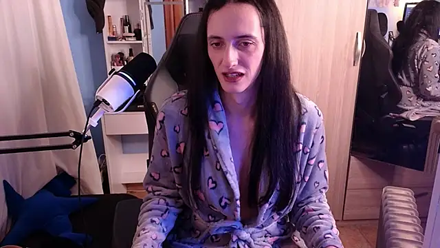 Snapshot of MemiKouki chatting on March 18, 2025, 11:42 pm MemiKouki online show from March 18, 2025, 11:42 pm