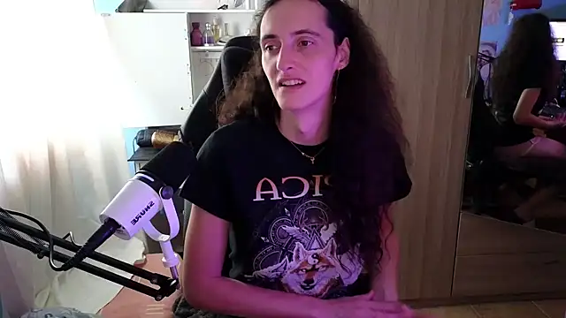 Snapshot of MemiKouki chatting on October 11, 2025, 3:46 pm MemiKouki online show from October 11, 2025, 3:46 pm