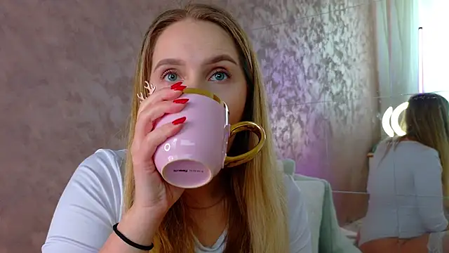 lexy a online show from December 20, 2025, 10:40 am