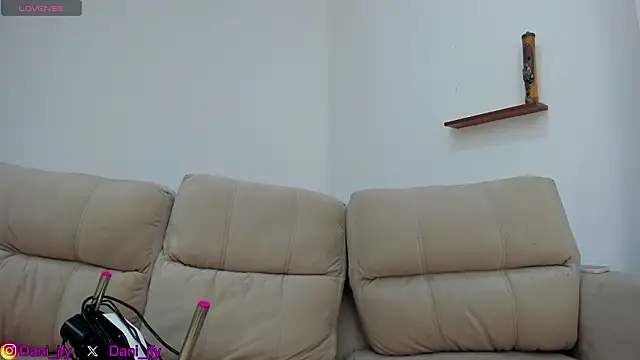 Snapshot of Dani_javi chatting on January 17, 2026, 11:52 pm Dani javi online show from January 17, 2026, 11:52 pm