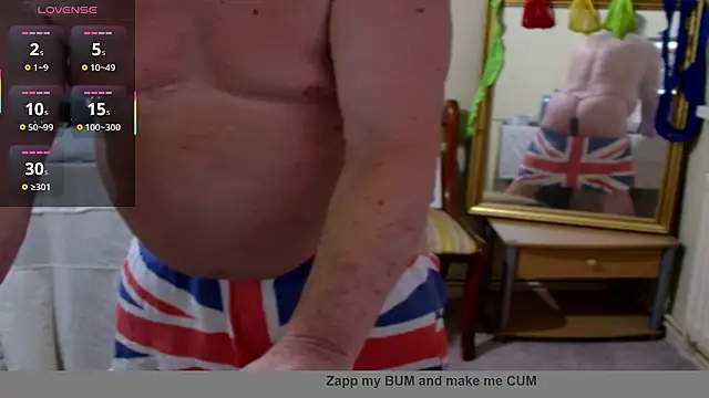 Snapshot of john_little_one1 chatting on October 11, 2025, 9:05 pm john little one1 online show from October 11, 2025, 9:05 pm