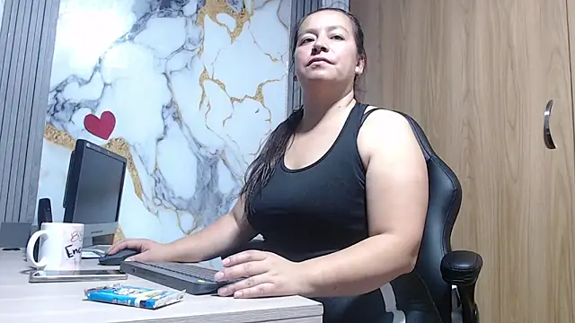 monickhot303av online show from March 11, 2026, 4:39 am