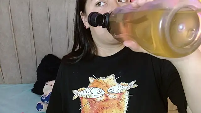 monickhot303av online show from November 22, 2025, 4:22 am