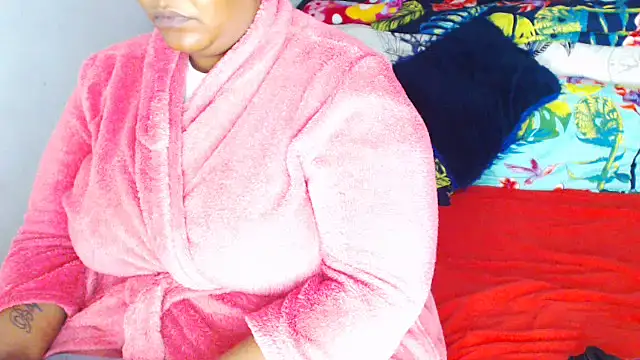 Snapshot of Bulkyyass chatting on March 3, 2026, 12:50 am Bulkyyass online show from March 3, 2026, 12:50 am