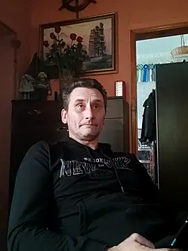 Snapshot of Viause_Kentauelle chatting on March 14, 2025, 6:53 am Viause Kentauelle online show from March 14, 2025, 6:53 am