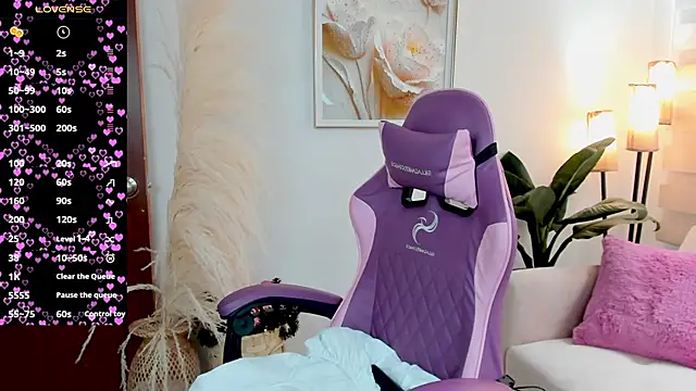 Snapshot of veronika_naughty chatting on November 20, 2025, 3:02 pm veronika naughty online show from November 20, 2025, 3:02 pm