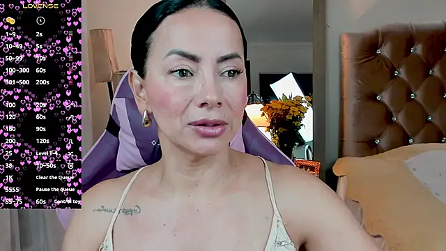 Snapshot of veronika_naughty chatting on November 10, 2025, 2:55 pm veronika naughty online show from November 10, 2025, 2:55 pm