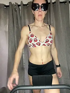 Snapshot of mrs__unknown chatting on May 27, 2026, 4:58 pm mrs unknown online show from May 27, 2026, 4:58 pm