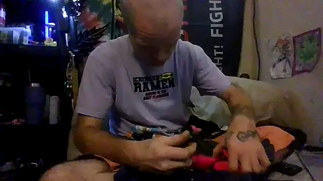 jaxx12369 online show from October 13, 2025, 5:42 am