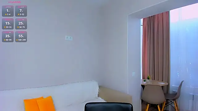 Snapshot of Feral__berry__ chatting on February 7, 2026, 8:33 am Feral berry online show from February 7, 2026, 8:33 am