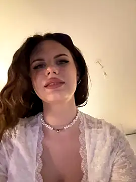 Snapshot of selina_coy chatting on November 30, 2025, 4:41 pm selina coy online show from November 30, 2025, 4:41 pm