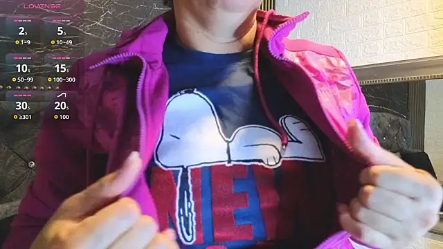 charlotte  G online show from February 2, 2026, 10:47 am