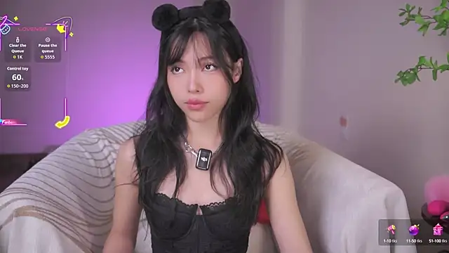 Miuzxc online show from September 9, 2025, 3:05 am