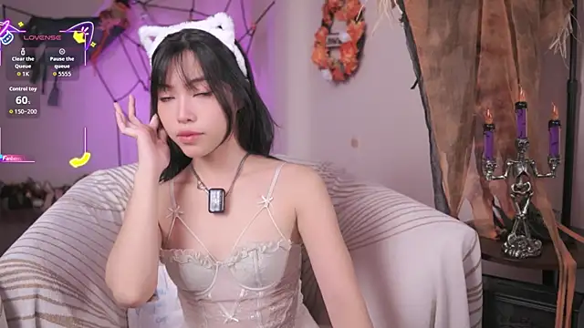 Miuzxc online show from October 5, 2025, 7:54 am