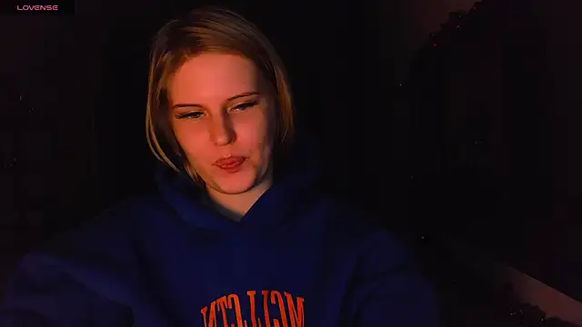 VoluptuousDreams online show from February 7, 2025, 6:34 pm