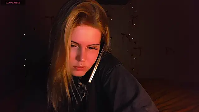 VoluptuousDreams online show from February 11, 2025, 3:08 pm