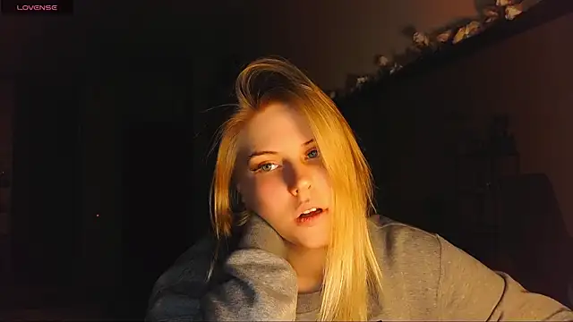 VoluptuousDreams online show from February 23, 2025, 6:56 pm