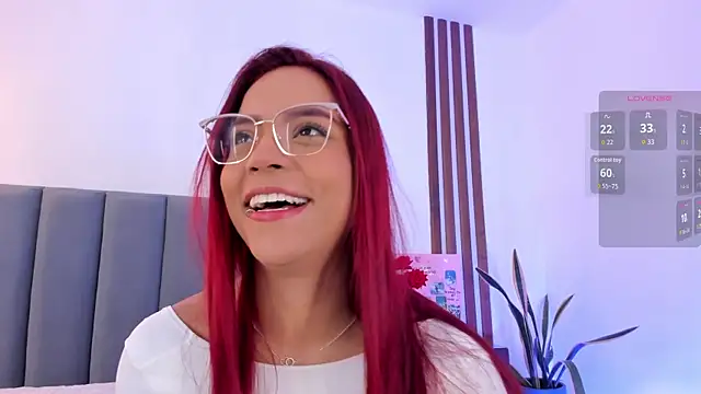 Snapshot of Scarlett_Morgan_ chatting on November 18, 2025, 7:50 pm Scarlett Morgan online show from November 18, 2025, 7:50 pm