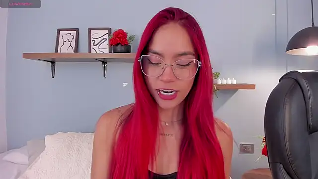 Snapshot of Scarlett_Morgan_ chatting on March 6, 2025, 8:16 pm Scarlett Morgan online show from March 6, 2025, 8:16 pm