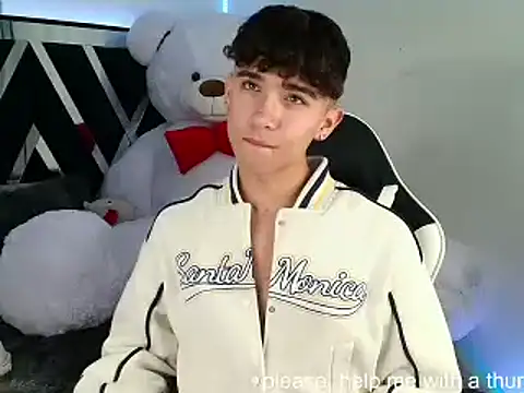 Niico Cruz online show from February 2, 2025, 6:25 am