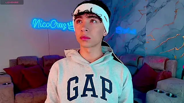 Niico Cruz online show from March 5, 2026, 10:16 pm