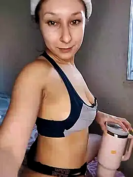 Snapshot of Marye_sony chatting on February 27, 2025, 9:47 pm Marye sony online show from February 27, 2025, 9:47 pm