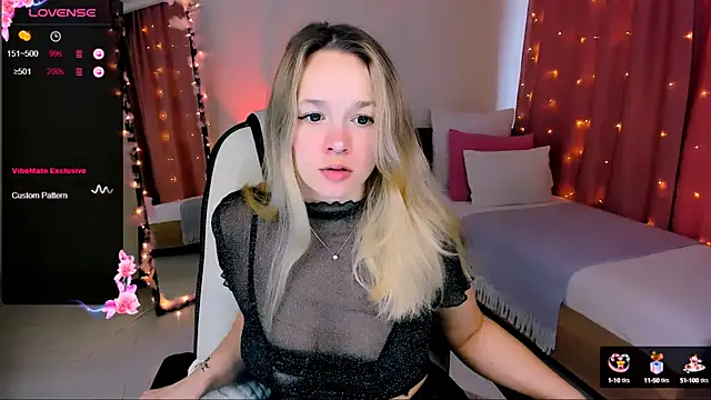 Snapshot of SherillBrill chatting on March 1, 2025, 7:51 am SherillBrill online show from March 1, 2025, 7:51 am