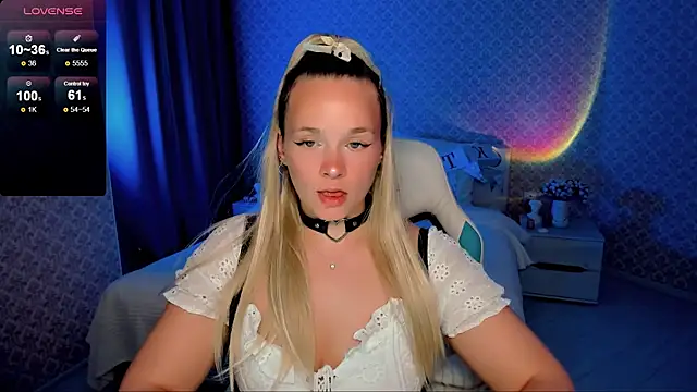 Snapshot of SherillBrill chatting on October 3, 2025, 3:02 pm SherillBrill online show from October 3, 2025, 3:02 pm