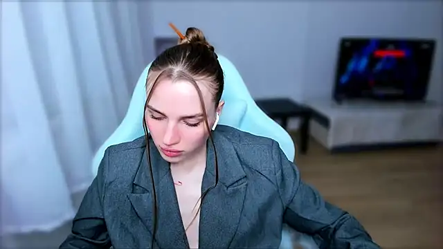 Snapshot of StellaLawless chatting on February 11, 2025, 11:54 pm StellaLawless online show from February 11, 2025, 11:54 pm