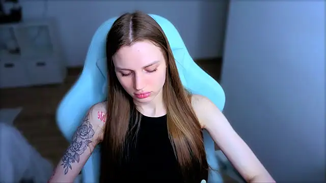 StellaLawless online show from April 5, 2026, 10:38 pm