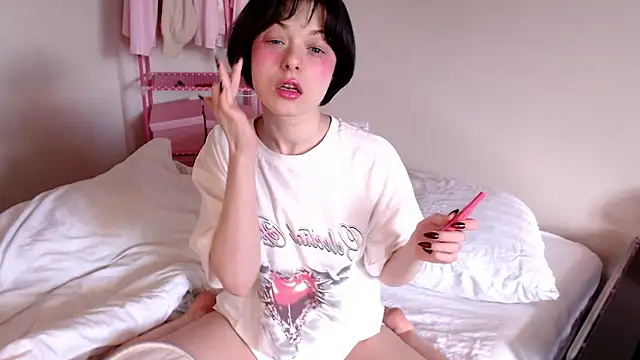 Snapshot of KatieMelone chatting on March 4, 2026, 10:34 am KatieMelone online show from March 4, 2026, 10:34 am