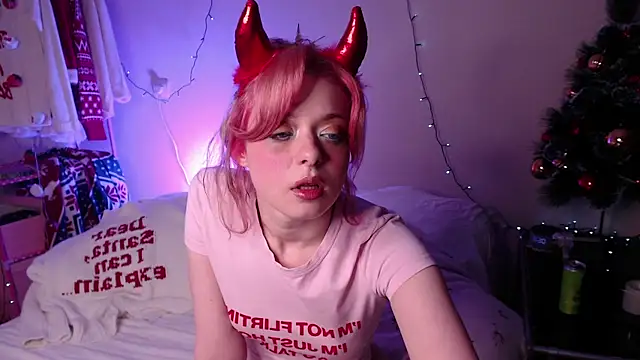 Snapshot of KatieMelone chatting on December 20, 2025, 3:09 am KatieMelone online show from December 20, 2025, 3:09 am