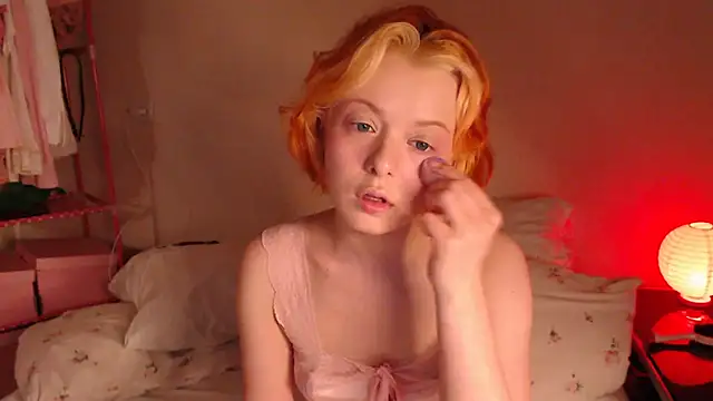 Snapshot of KatieMelone chatting on June 14, 2026, 7:04 pm KatieMelone online show from June 14, 2026, 7:04 pm