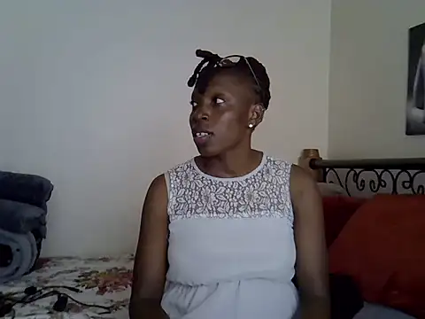 Snapshot of Sweet_Bear chatting on March 18, 2025, 5:12 pm Sweet Bear online show from March 18, 2025, 5:12 pm