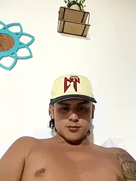 Snapshot of bob_petterson chatting on October 5, 2025, 12:12 am bob petterson online show from October 5, 2025, 12:12 am