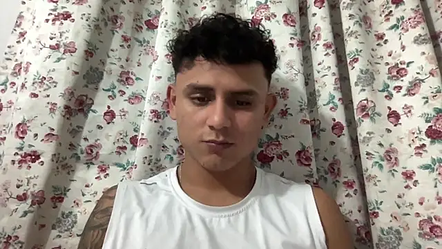 Snapshot of bob_petterson chatting on January 29, 2025, 6:01 am bob petterson online show from January 29, 2025, 6:01 am