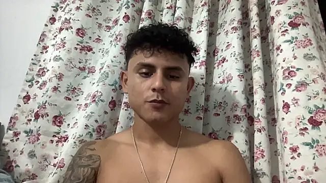 Snapshot of bob_petterson chatting on February 1, 2025, 4:35 am bob petterson online show from February 1, 2025, 4:35 am