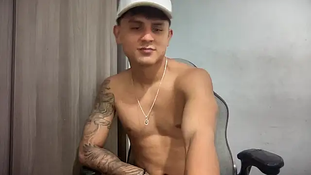 Snapshot of bob_petterson chatting on January 16, 2025, 8:25 pm bob petterson online show from January 16, 2025, 8:25 pm